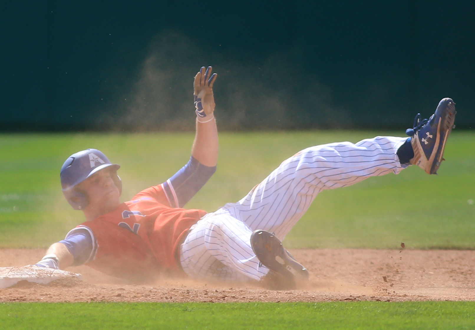 Third-inning rally lifts UTA baseball to fifth straight win